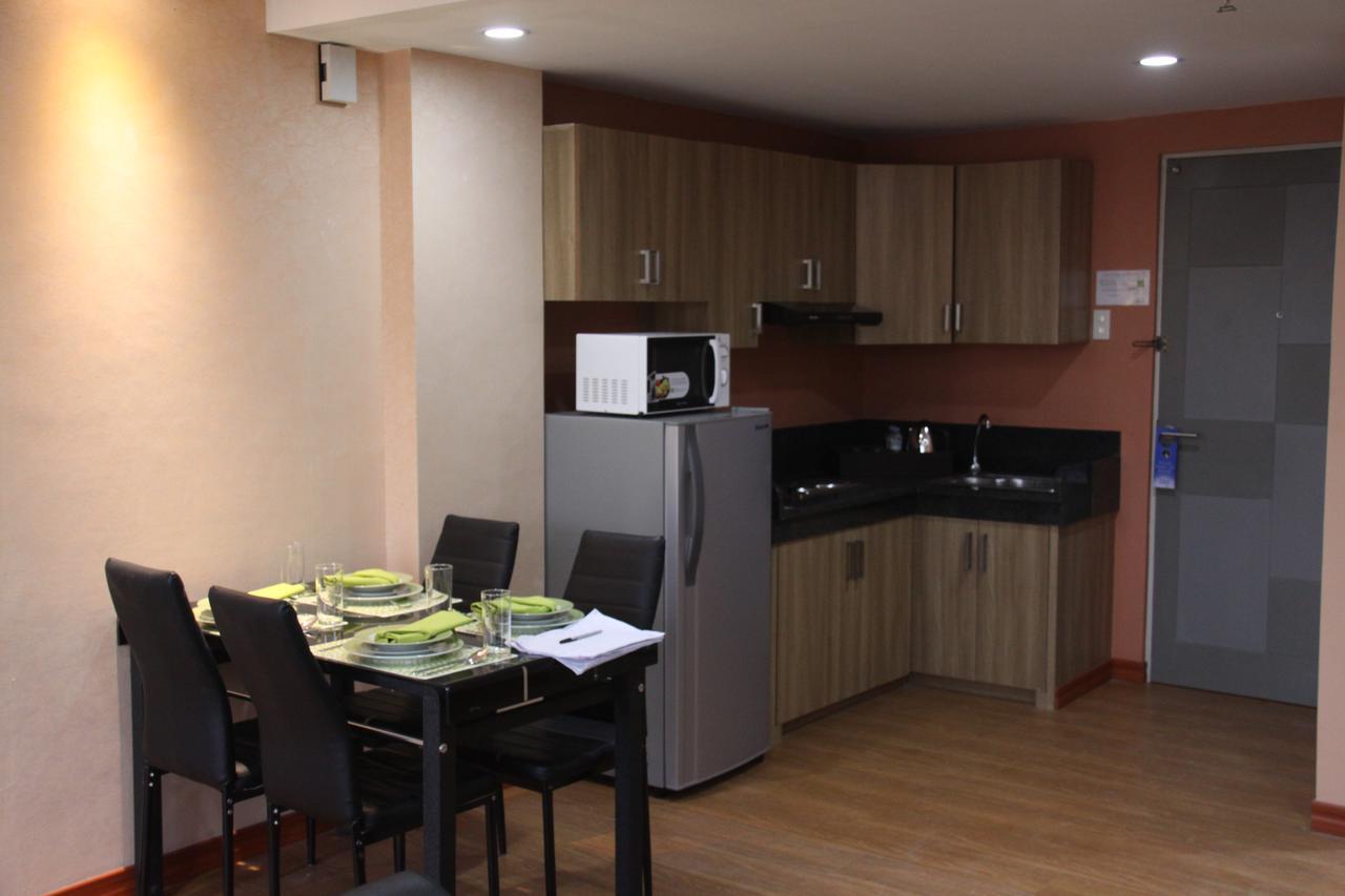 2205 Suites Lucena Exterior photo