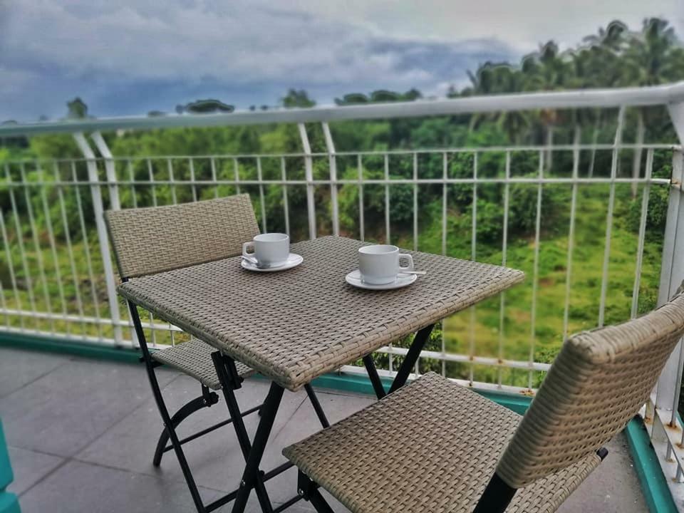 2205 Suites Lucena Exterior photo